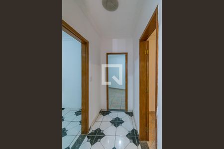 Apartamento para alugar com 65m², 2 quartos e sem vaga Apartamento para alugar com 65m², 2 quartos e sem vagaHall dos quartos e banheiro