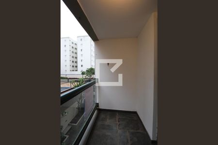 Sacada da Sala de apartamento para alugar com 3 quartos, 90m² em Jardim das Paineiras, Campinas