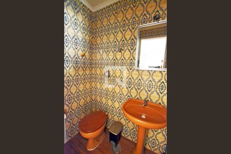 Banheiro de apartamento à venda com 1 quarto, 41m² em Camaquã, Porto Alegre