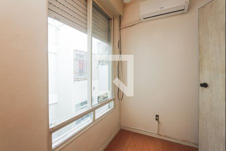 Quarto 2 de apartamento para alugar com 2 quartos, 50m² em Passo D'areia, Porto Alegre