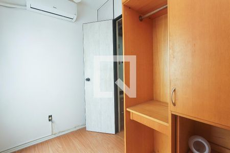 Quarto 2 de apartamento para alugar com 2 quartos, 50m² em Passo D'areia, Porto Alegre