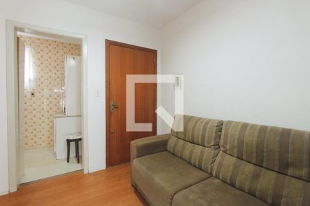 Sala de apartamento para alugar com 2 quartos, 50m² em Passo D'areia, Porto Alegre