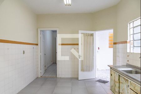 Casa à venda com 218m², 2 quartos e 2 vagasCozinha