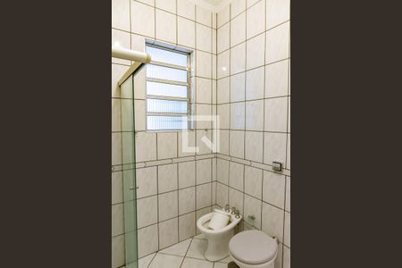 Casa à venda com 218m², 2 quartos e 2 vagasBanheiro