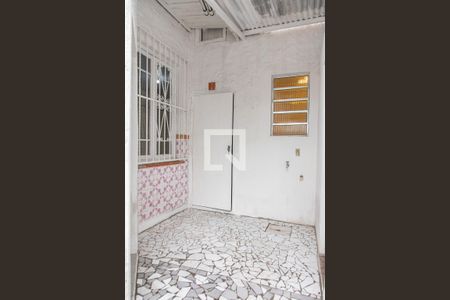 Casa à venda com 218m², 2 quartos e 2 vagasÁrea de serviço