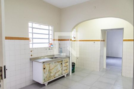Casa à venda com 218m², 2 quartos e 2 vagasCozinha