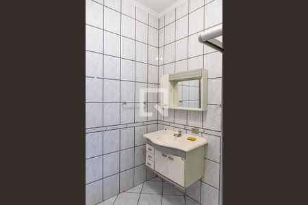 Casa à venda com 218m², 2 quartos e 2 vagasBanheiro