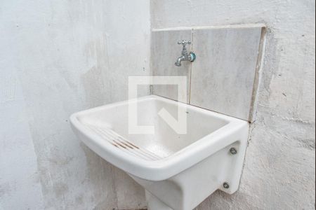 Casa à venda com 218m², 2 quartos e 2 vagasÁrea de serviço