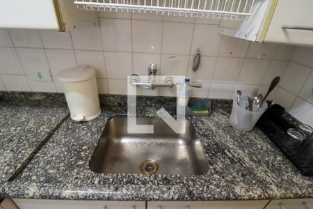 Apartamento para alugar com 75m², 2 quartos e 1 vagaCozinha - Torneira