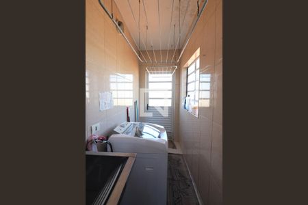Casa à venda com 180m², 4 quartos e 2 vagasÁrea de Serviço