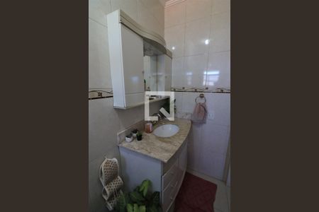 Casa à venda com 180m², 4 quartos e 2 vagasSuíte 1