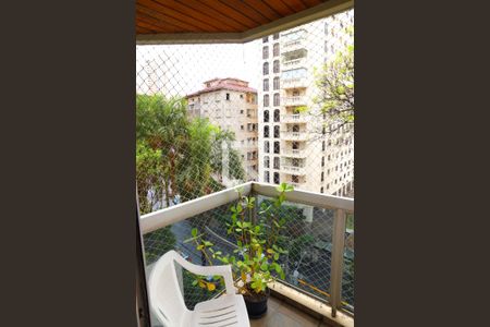 Apartamento para alugar com 162m², 3 quartos e 3 vagasvaranda