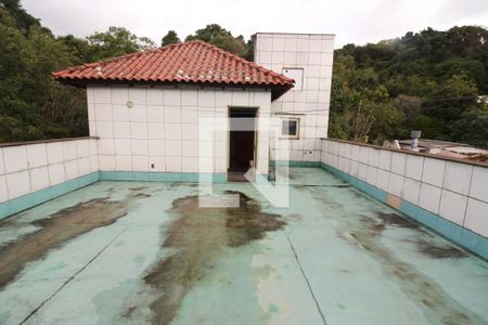 Casa à venda com 280m², 4 quartos e 2 vagasTerraço