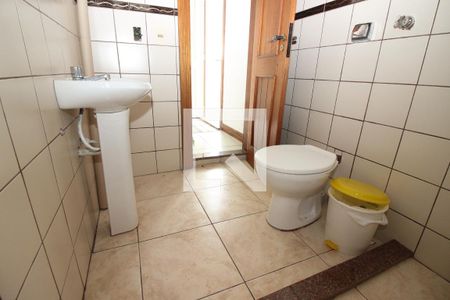 Casa à venda com 280m², 4 quartos e 2 vagasBanheiro 2