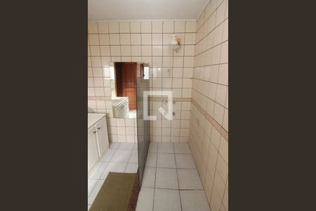 Casa à venda com 280m², 4 quartos e 2 vagasBanheiro da Suíte