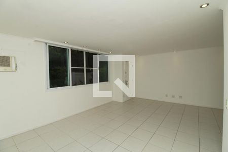 Sala de casa à venda com 6 quartos, 235m² em Recreio dos Bandeirantes, Rio de Janeiro