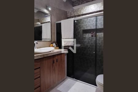Casa à venda com 1000m², 4 quartos e 3 vagasBanheiro da Suíte 2