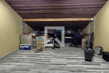 Casa à venda com 1000m², 4 quartos e 3 vagasQuarto 4 - Segundo andar