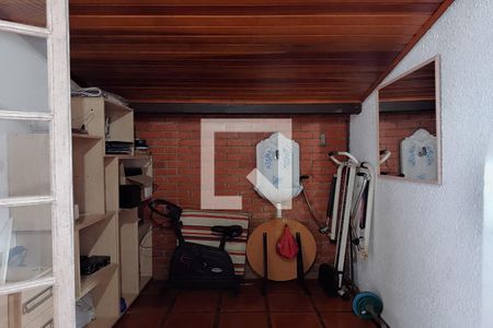 Casa à venda com 1000m², 4 quartos e 3 vagasAcademia