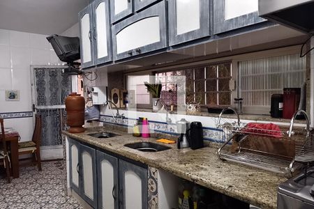 Casa à venda com 1000m², 4 quartos e 3 vagasCozinha