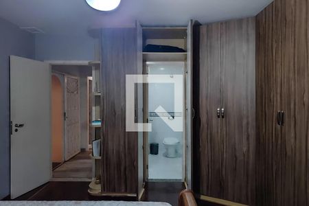 Casa à venda com 1000m², 4 quartos e 3 vagasBanheiro da Suíte 1