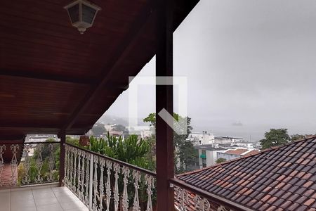 Casa à venda com 1000m², 4 quartos e 3 vagasVaranda do segundo andar
