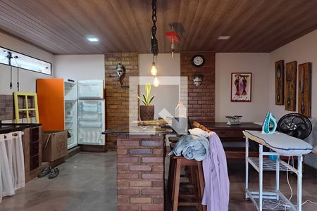 Casa à venda com 1000m², 4 quartos e 3 vagasChurrasqueira