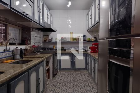 Casa à venda com 1000m², 4 quartos e 3 vagasCozinha