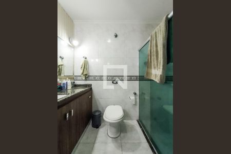 Casa à venda com 1000m², 4 quartos e 3 vagasBanheiro da Suíte 1
