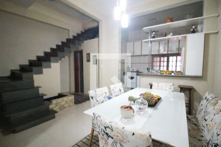 Casa à venda com 180m², 4 quartos e 2 vagassala casa 2