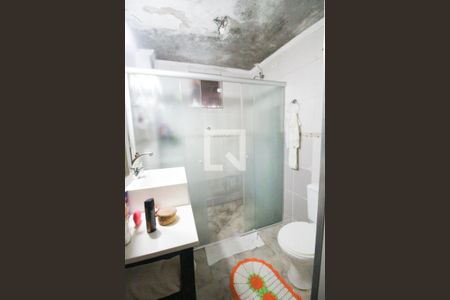 Casa à venda com 180m², 4 quartos e 2 vagasBanheiro