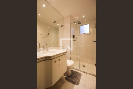 Apartamento à venda com 107m², 3 quartos e 2 vagas Apartamento à venda com 107m², 3 quartos e 2 vagasBanheiro