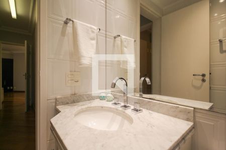 Apartamento à venda com 107m², 3 quartos e 2 vagas Apartamento à venda com 107m², 3 quartos e 2 vagasBanheiro