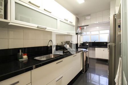 Apartamento à venda com 107m², 3 quartos e 2 vagas Apartamento à venda com 107m², 3 quartos e 2 vagasCozinha