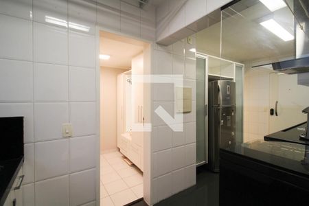 Apartamento à venda com 107m², 3 quartos e 2 vagas Apartamento à venda com 107m², 3 quartos e 2 vagasÁrea de Serviço