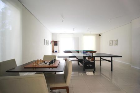 Apartamento à venda com 107m², 3 quartos e 2 vagas Apartamento à venda com 107m², 3 quartos e 2 vagasÁrea comum - Salão de festas