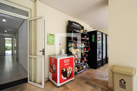 Apartamento à venda com 107m², 3 quartos e 2 vagas Apartamento à venda com 107m², 3 quartos e 2 vagasÁrea comum - Supermercado