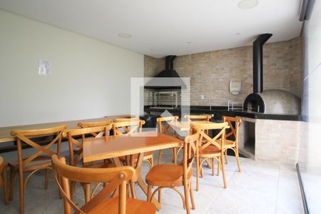 Apartamento à venda com 107m², 3 quartos e 2 vagas Apartamento à venda com 107m², 3 quartos e 2 vagasÁrea comum - Churrasqueira