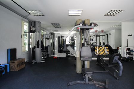 Apartamento à venda com 107m², 3 quartos e 2 vagas Apartamento à venda com 107m², 3 quartos e 2 vagasÁrea comum - Academia