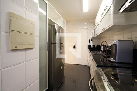 Apartamento à venda com 107m², 3 quartos e 2 vagas Apartamento à venda com 107m², 3 quartos e 2 vagasCozinha