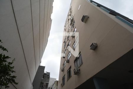Apartamento à venda com 100m², 3 quartos e 1 vagaFachada