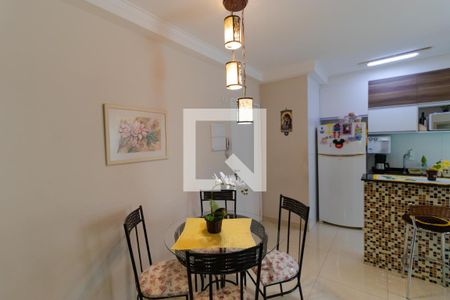 Apartamento à venda com 75m², 2 quartos e 1 vagaSalas