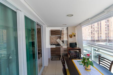 Apartamento à venda com 75m², 2 quartos e 1 vagaSacada com Churrasqueira