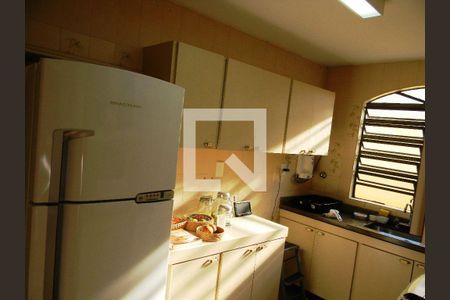 Casa à venda com 3 quartos, 130m² em Vila Congonhas, São Paulo