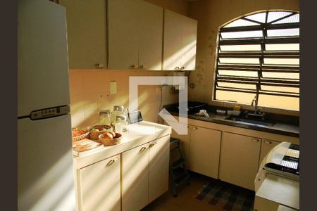 Casa à venda com 3 quartos, 130m² em Vila Congonhas, São Paulo