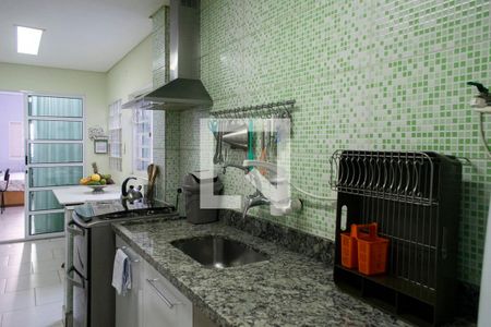 Casa à venda com 130m², 3 quartos e 1 vaga Casa à venda com 130m², 3 quartos e 1 vagaCozinha