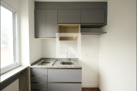 Cozinha de kitnet/studio para alugar com 1 quarto, 24m² em Liberdade, São Paulo