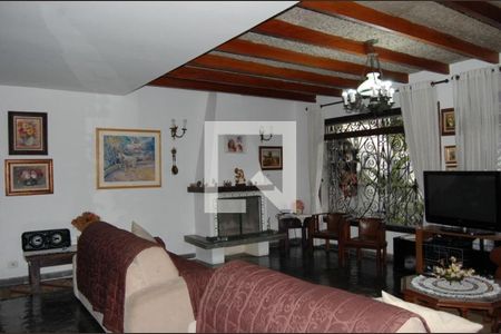 Casa à venda com 4 quartos, 352m² em Vila Mascote, São Paulo