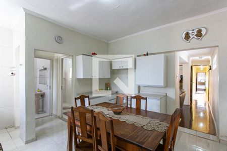 Casa à venda com 264m², 4 quartos e 3 vagasCasa 1 - Cozinha