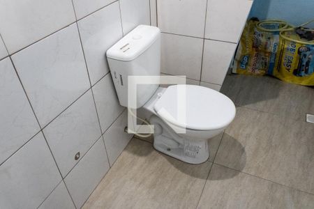Casa para alugar com 50m², 1 quarto e sem vaga Casa para alugar com 50m², 1 quarto e sem vagaBanheiro de Serviço